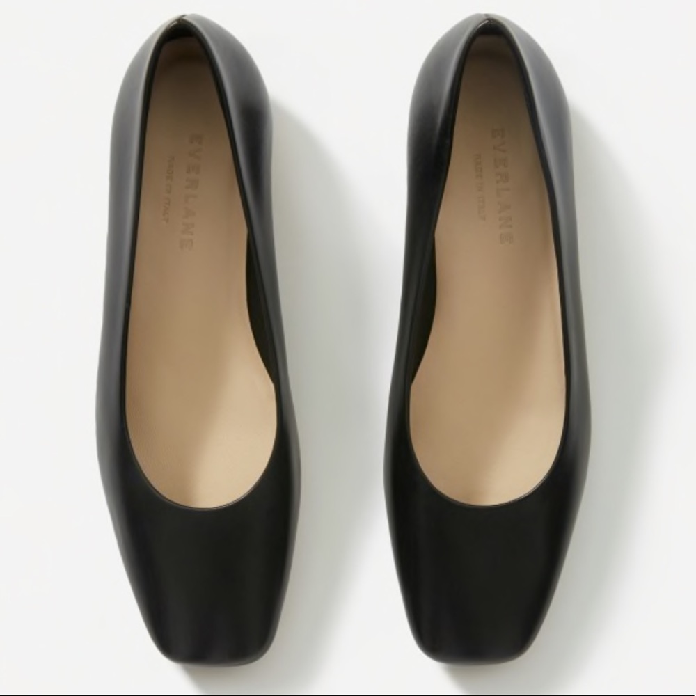 Everlane the 90's flat NEW!
